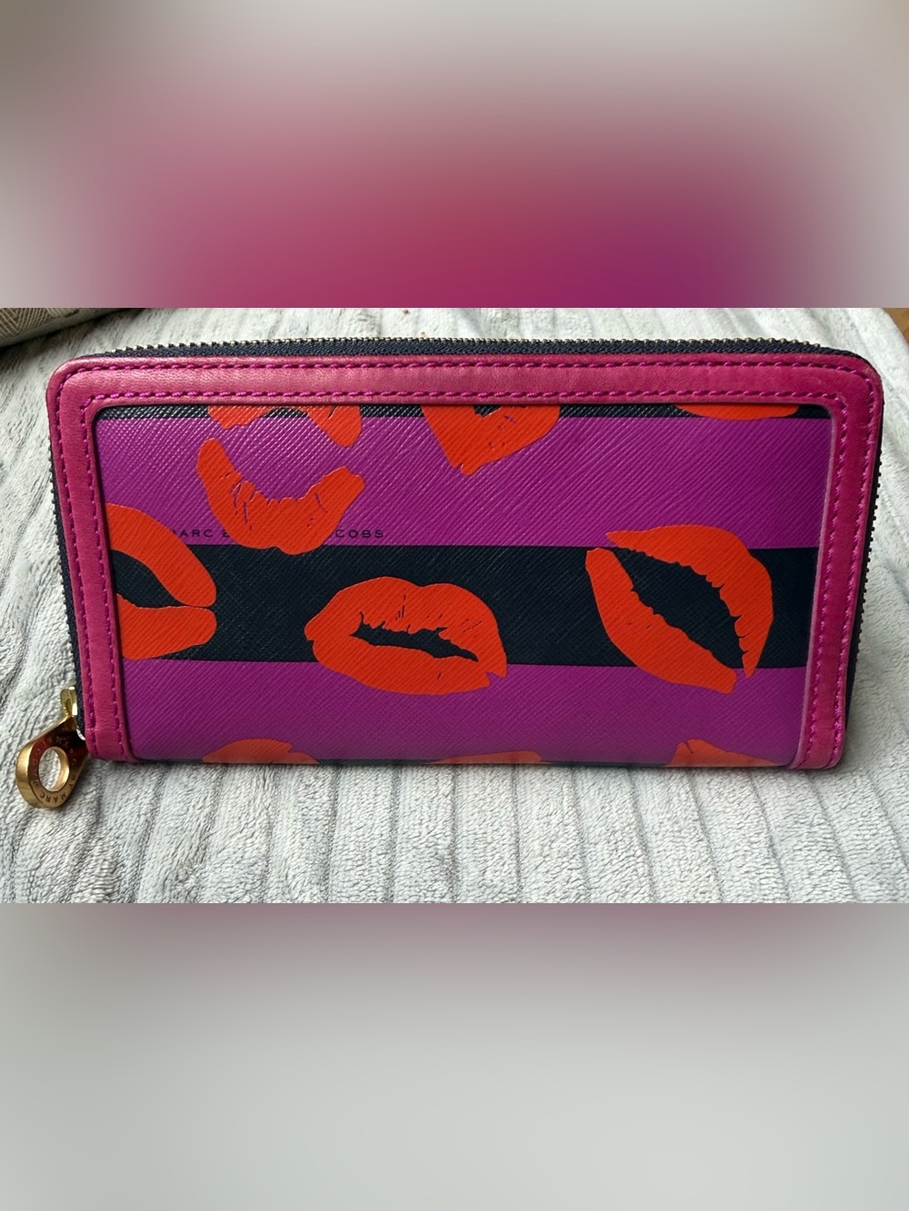 Marc Jacobs Kiss Print Zip Around Wallet
